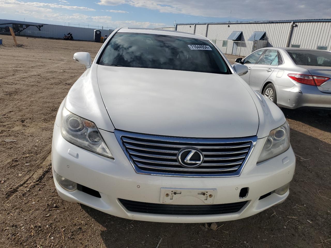 2010 Lexus LS - Image 5