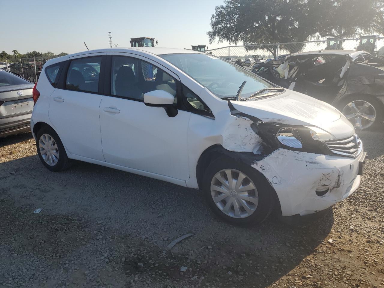 2016 Nissan Versa - Image 4