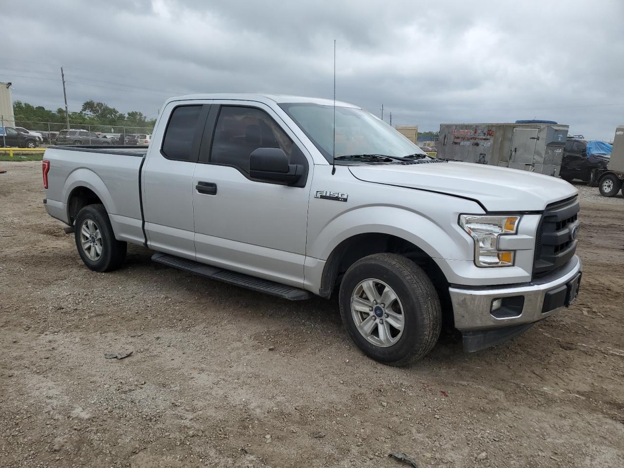 2017 Ford F-150 - Image 4