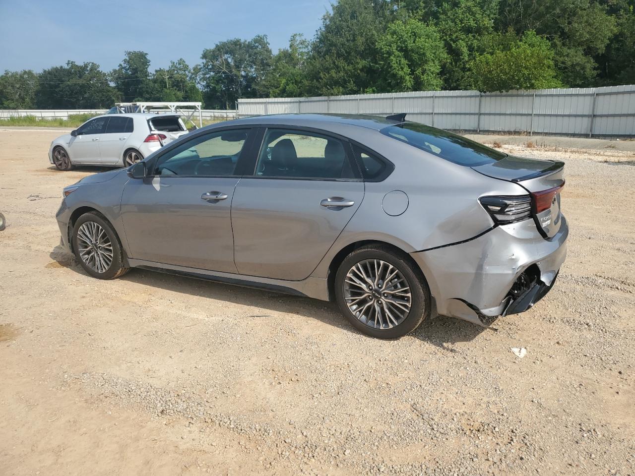3KPF54AD4RE754771 2024 KIA FORTE - Image 2