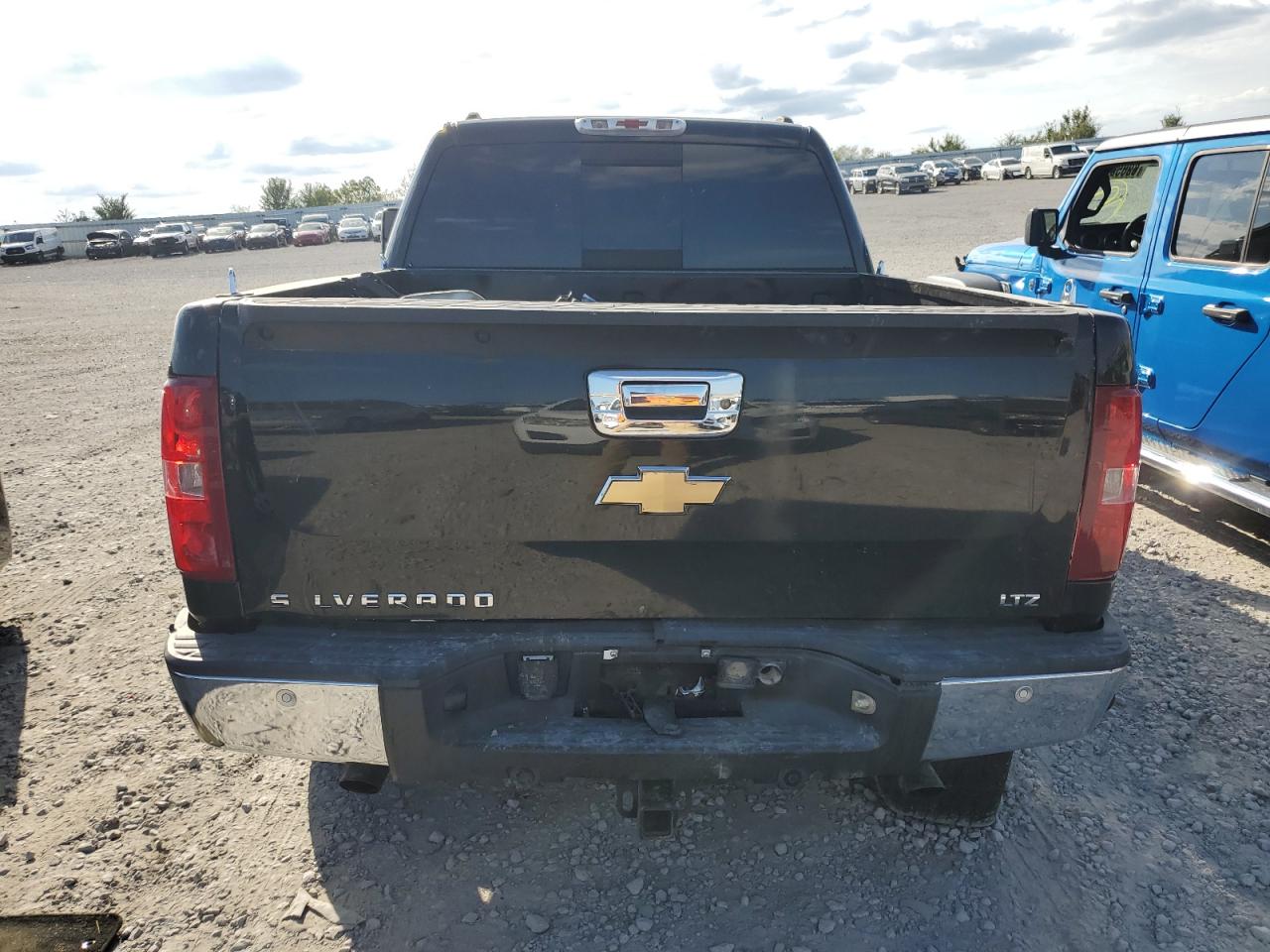 2008 Chevrolet Silverado - Image 6
