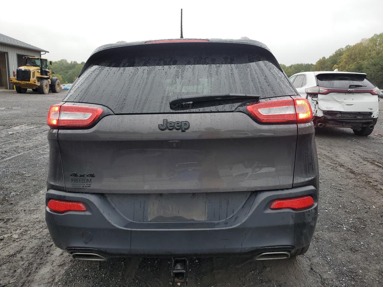 1C4PJMCXXJD561330 2018 Jeep Cherokee Latitude