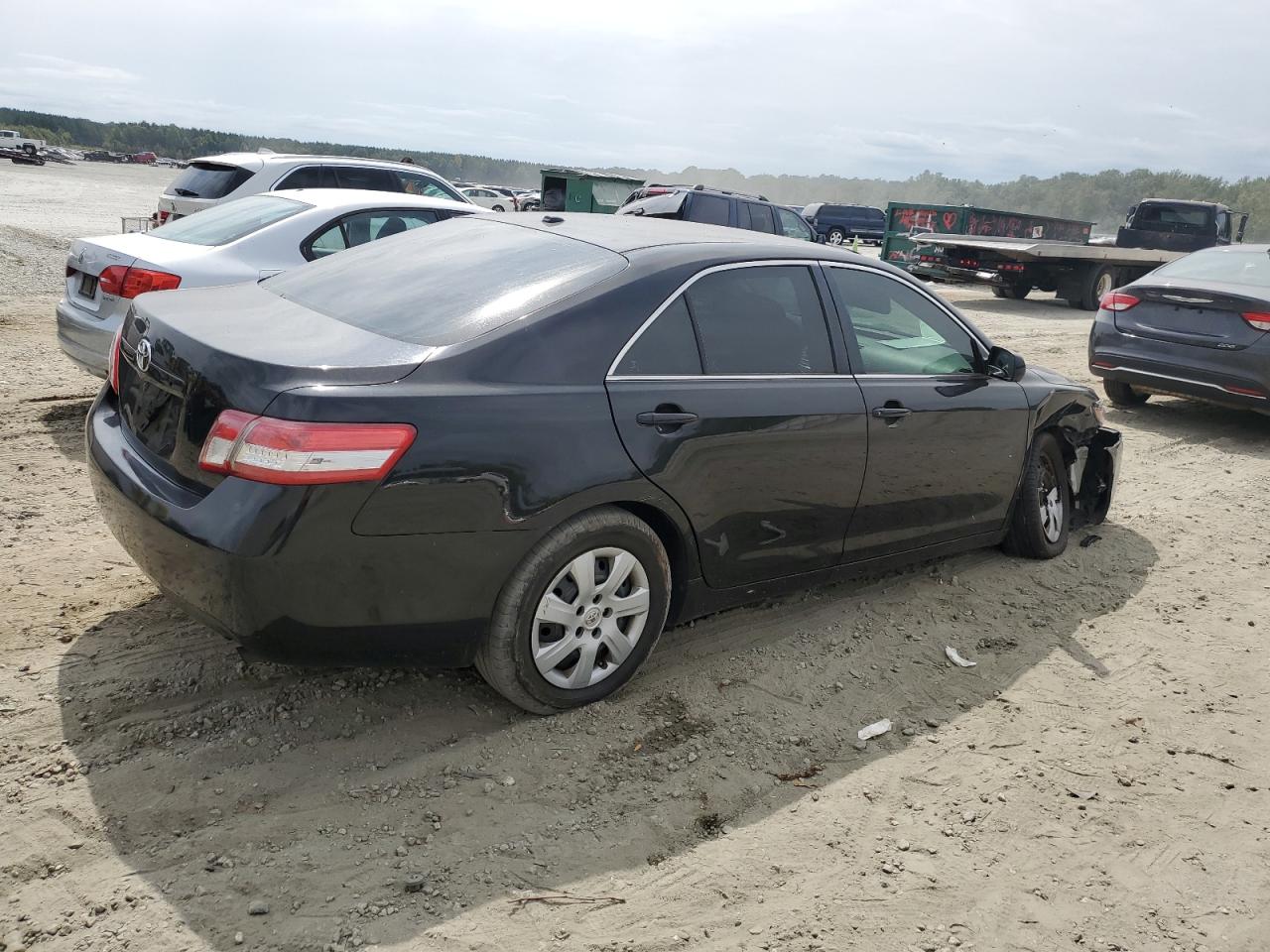 2011 Toyota Camry - Image 3