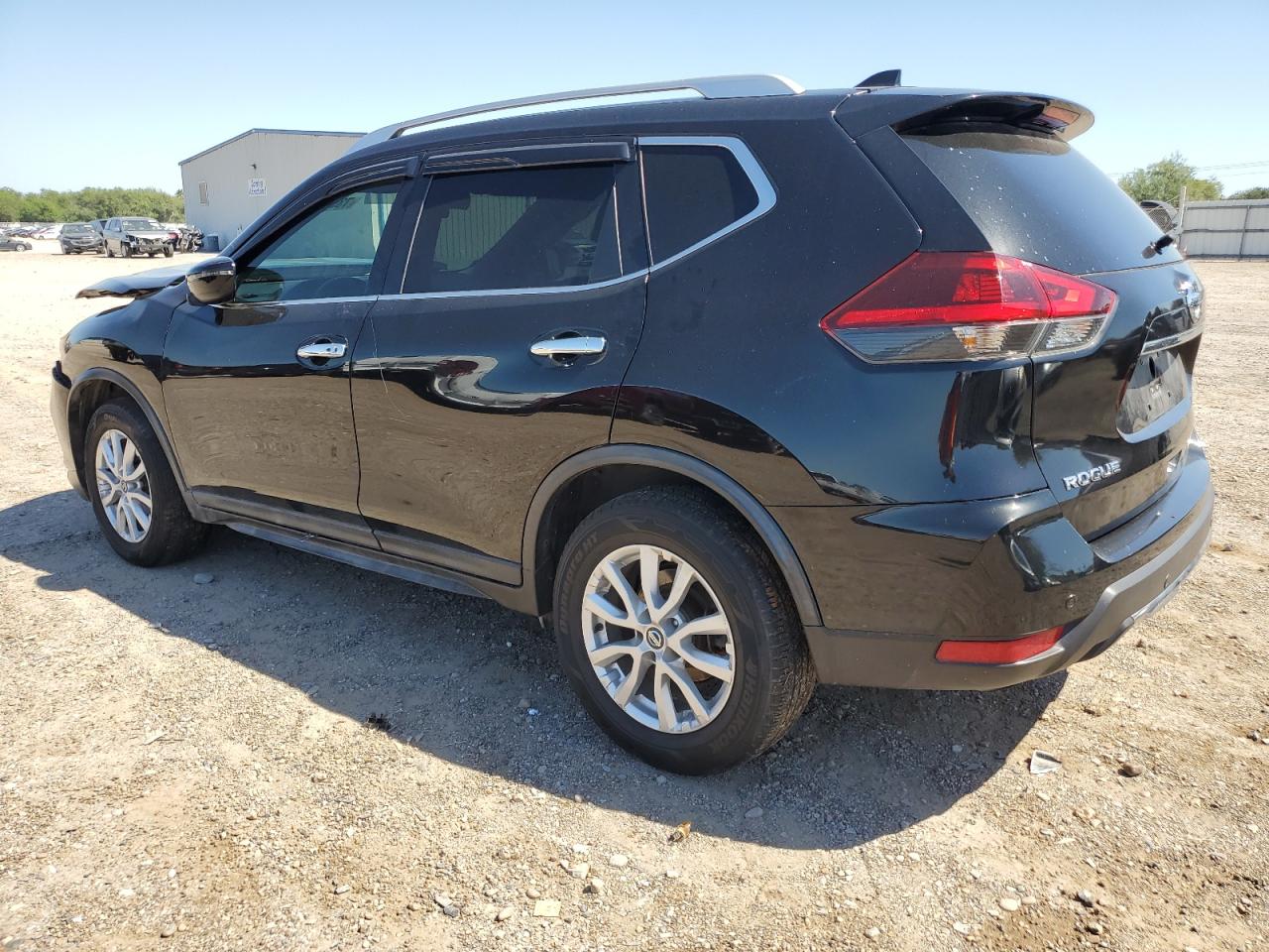 2020 Nissan Rogue - Image 2