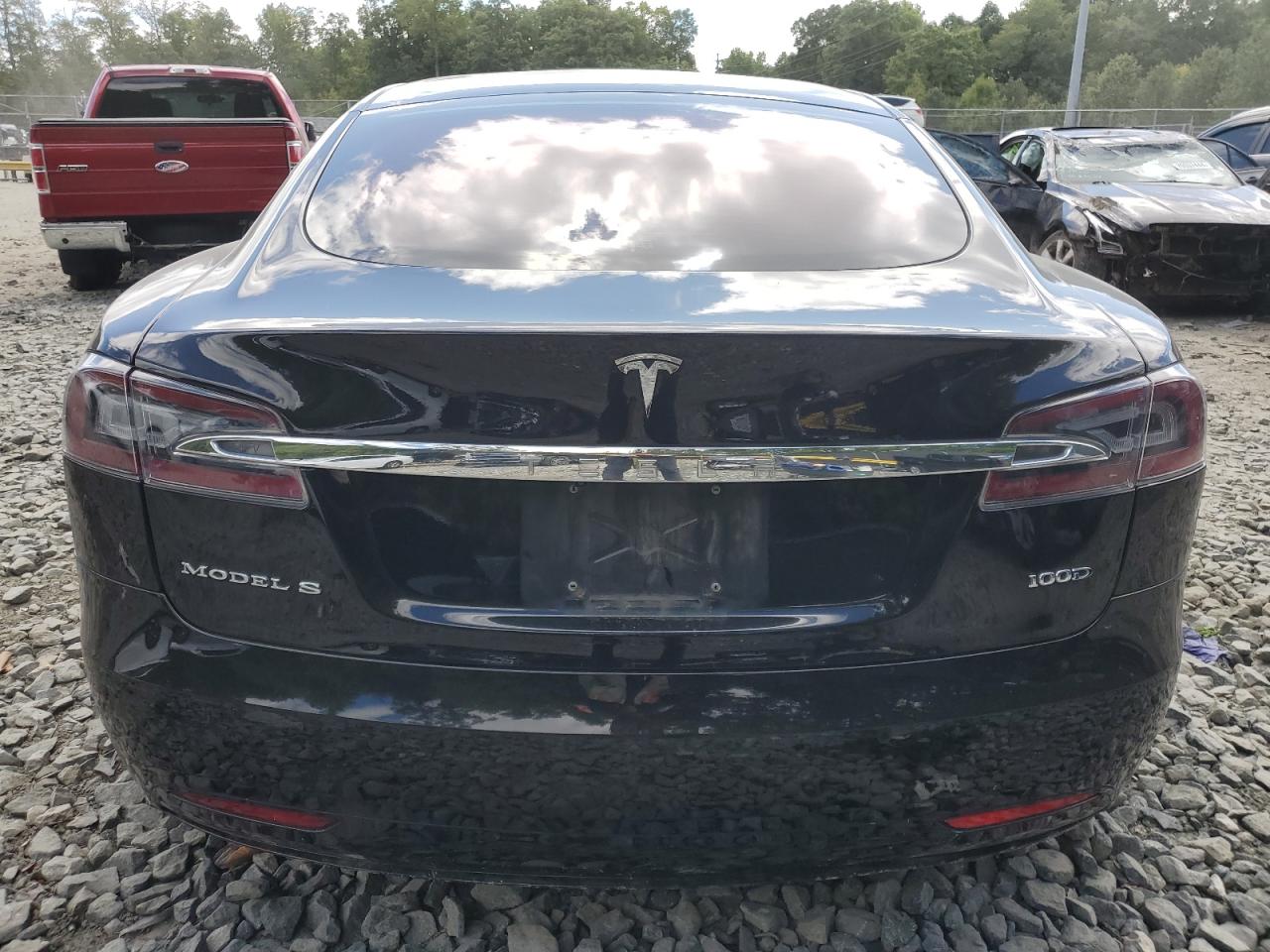 2019 Tesla Model S VIN: 5YJSA1E25KF305889 Lot: 69289924