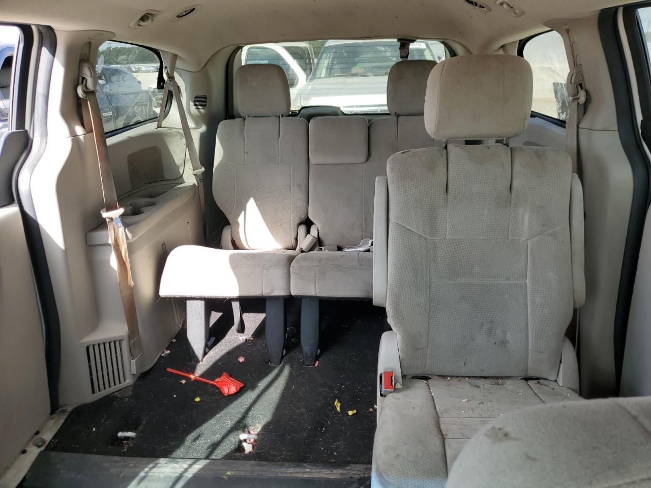2013 Dodge Caravan - Image 10