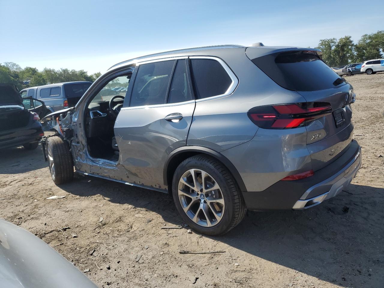 VIN 5UX43EU03S9X05338 2025 BMW X5 no.2