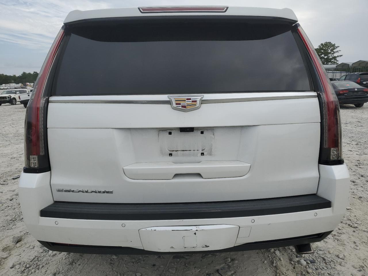 1GYS4BKJ5KR241771 2019 Cadillac Escalade Luxury