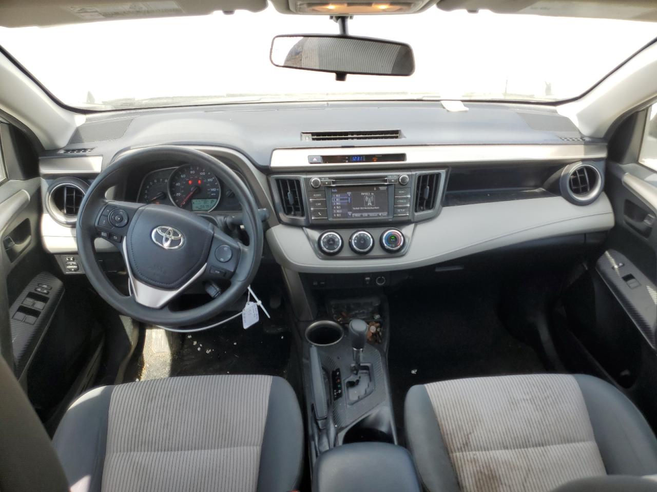 2T3ZFREV5FW204506 2015 Toyota Rav4 Le