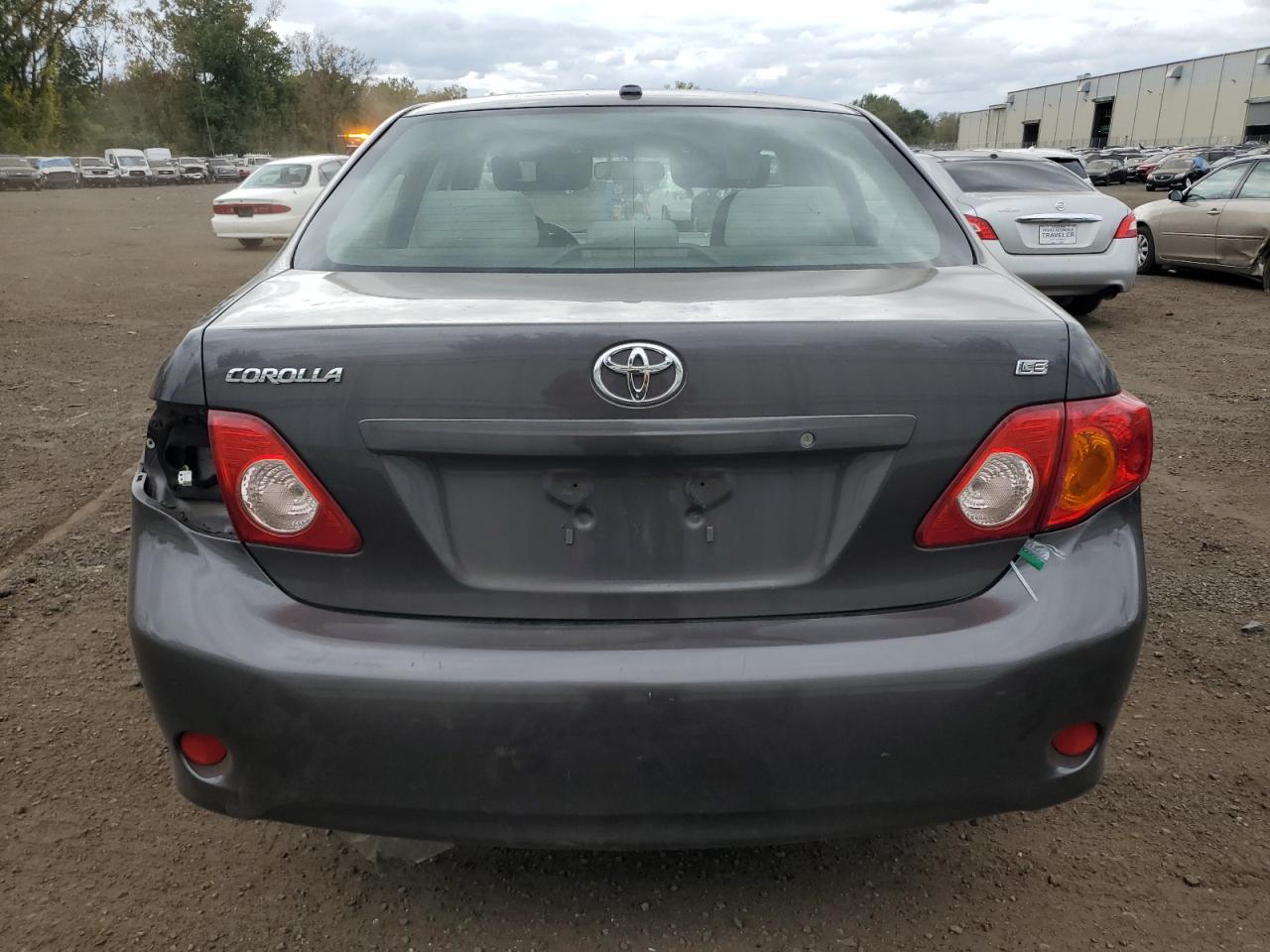 2009 Toyota Corolla Base VIN: JTDBL40E39J001945 Lot: 72618164