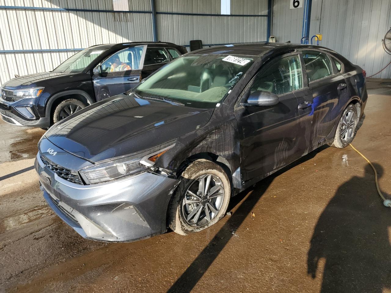 3KPF24AD4RE770140 Kia Forte LX