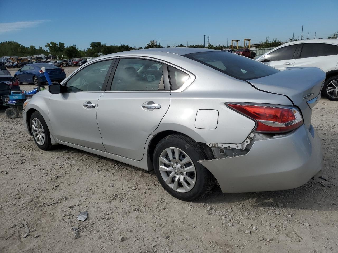 1N4AL3AP0FN331297 2015 NISSAN ALTIMA - Image 2