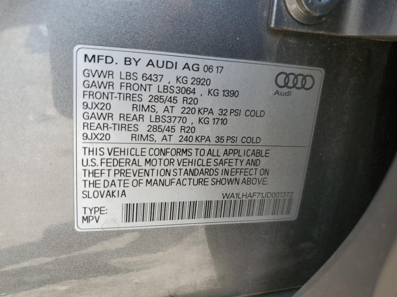 WA1LHAF71JD001372 2018 Audi Q7 Premium Plus