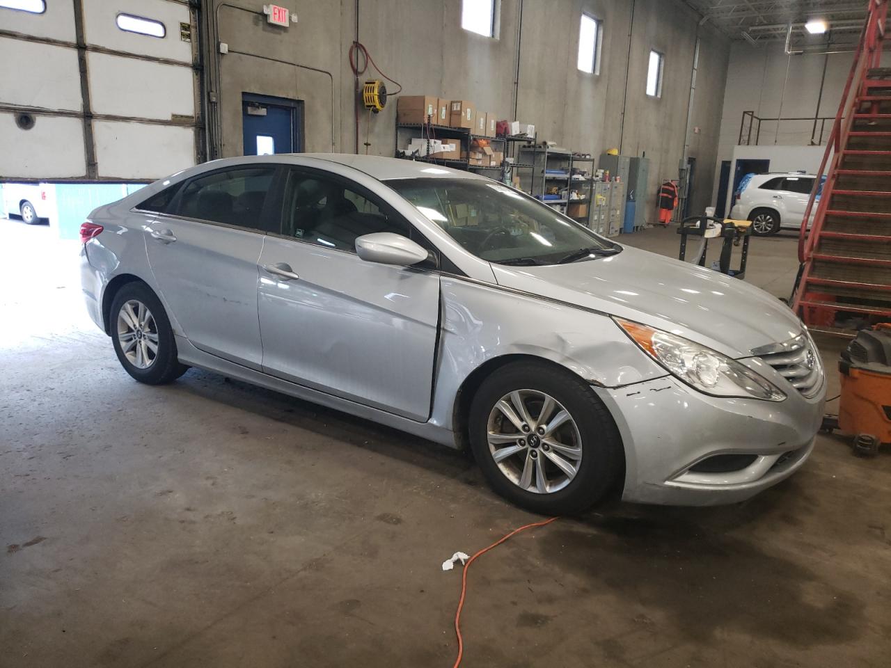 2011 Hyundai Sonata - Image 4