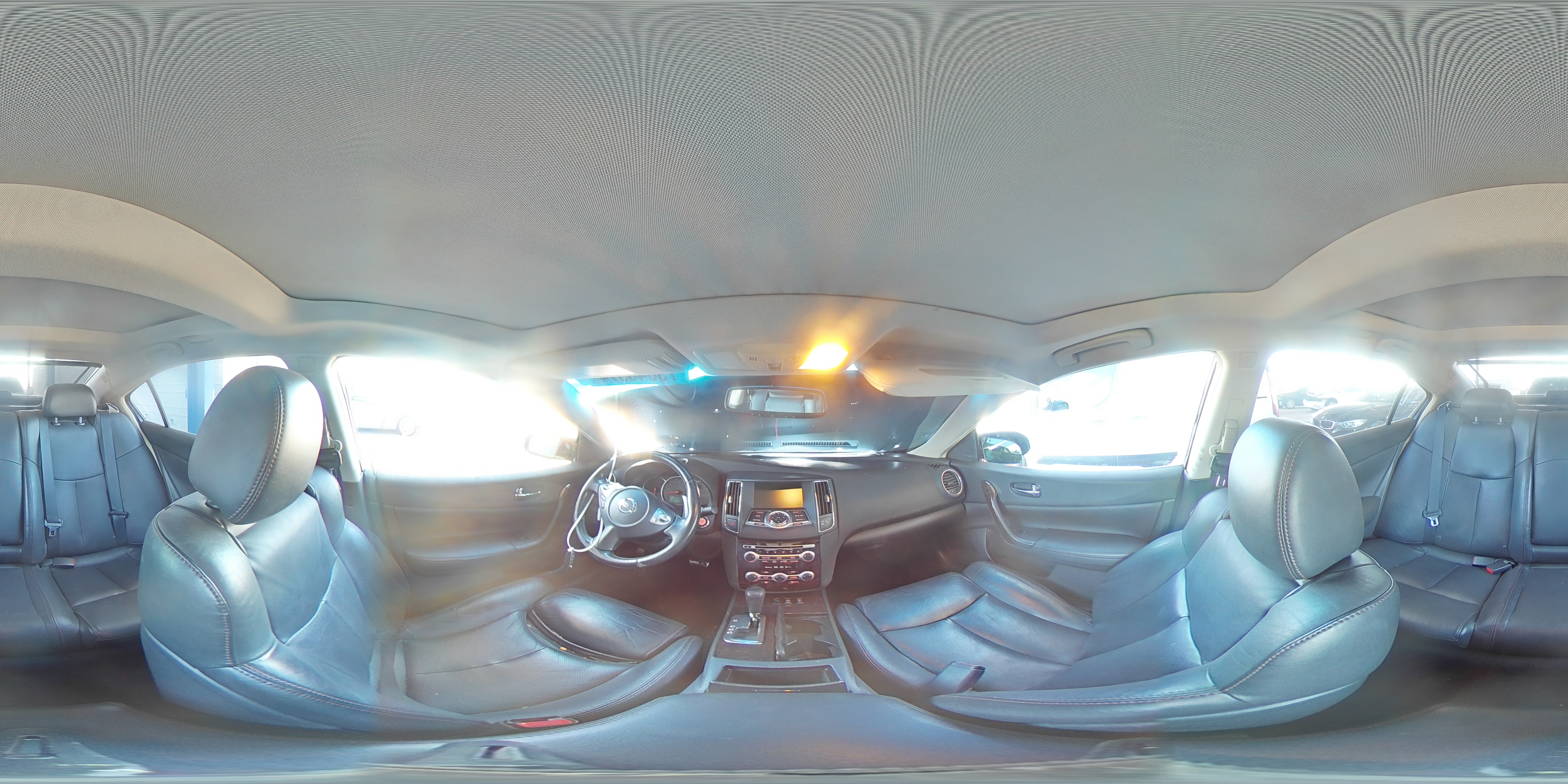 2010 Nissan Maxima - Image 13