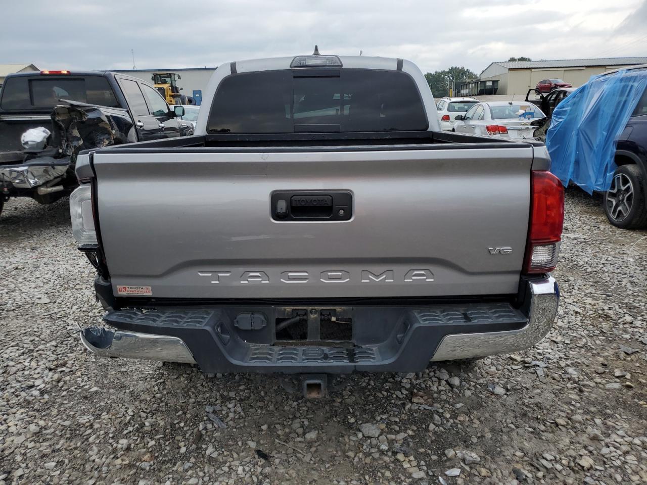 5TFCZ5AN5JX154450 2018 Toyota Tacoma Double Cab