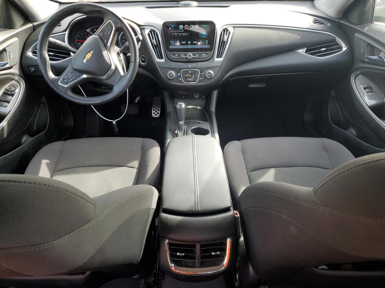 2017 Chevrolet Malibu - Image 8