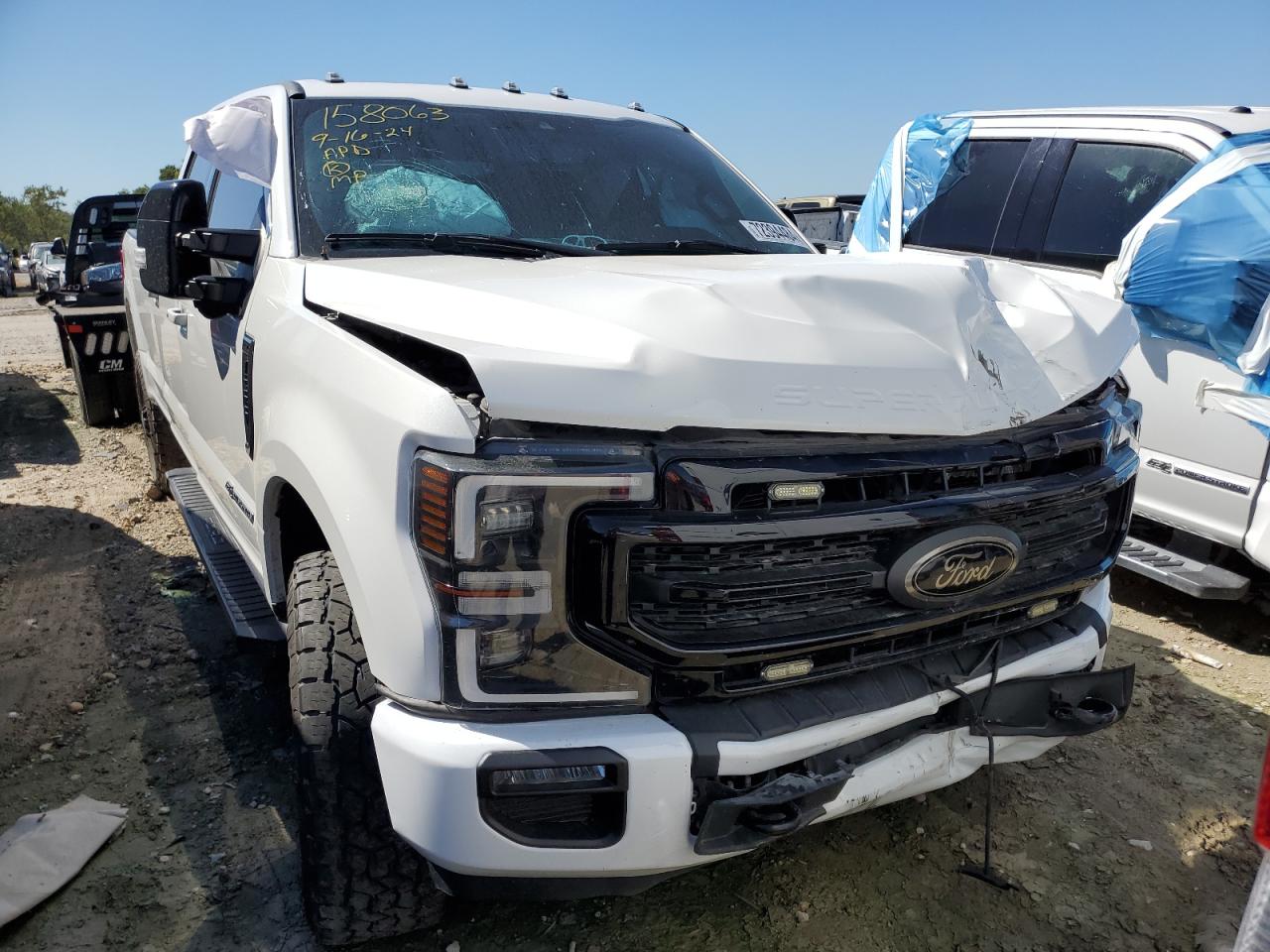 2022 Ford F350 - Image 5