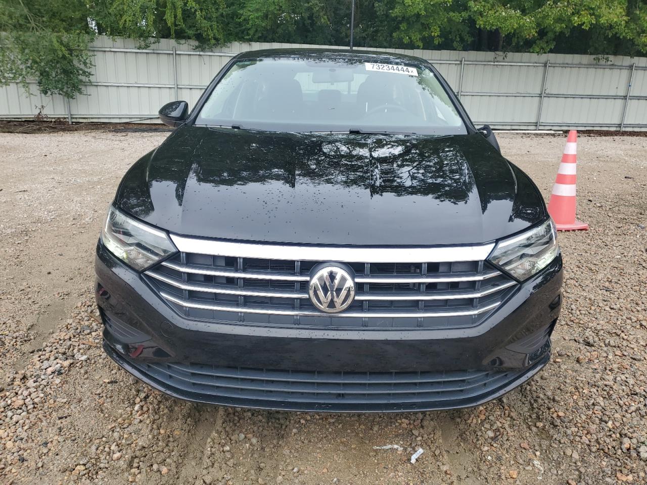 2021 Volkswagen Jetta - Image 5