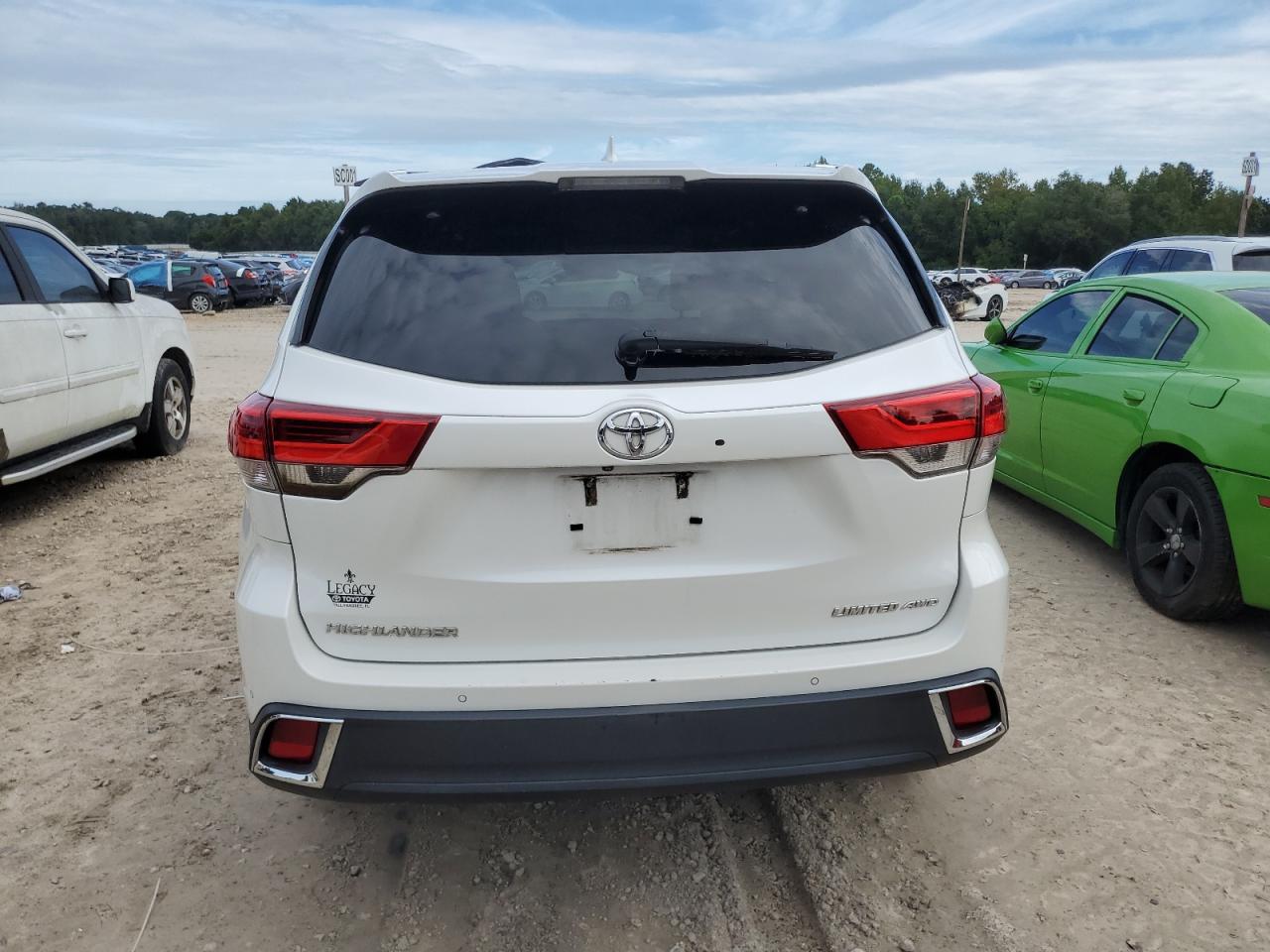 2018 Toyota Highlander Limited VIN: 5TDDZRFH8JS849767 Lot: 70650954