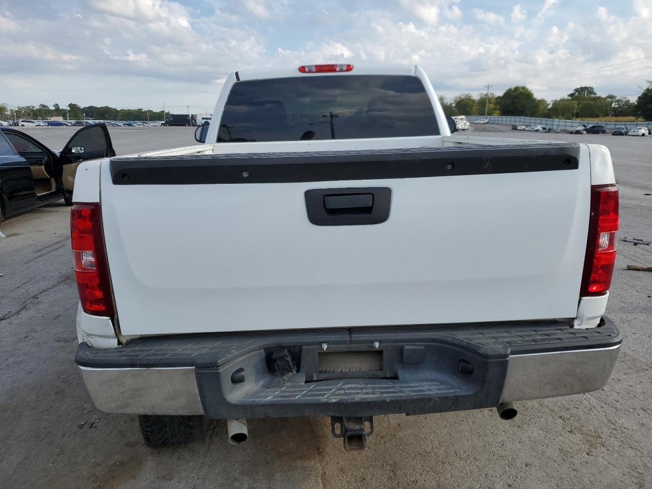 2010 Chevrolet Silverado C1500 VIN: 1GCPCPEA7AZ187332 Lot: 69673694