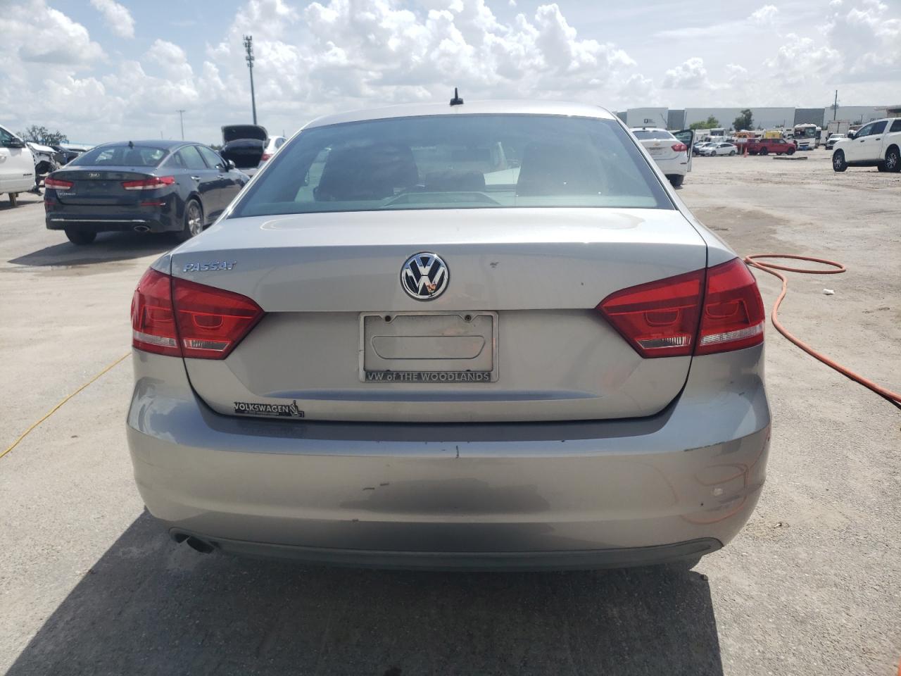 2014 Volkswagen Passat S VIN: 1VWAH7A36EC011845 Lot: 70629974