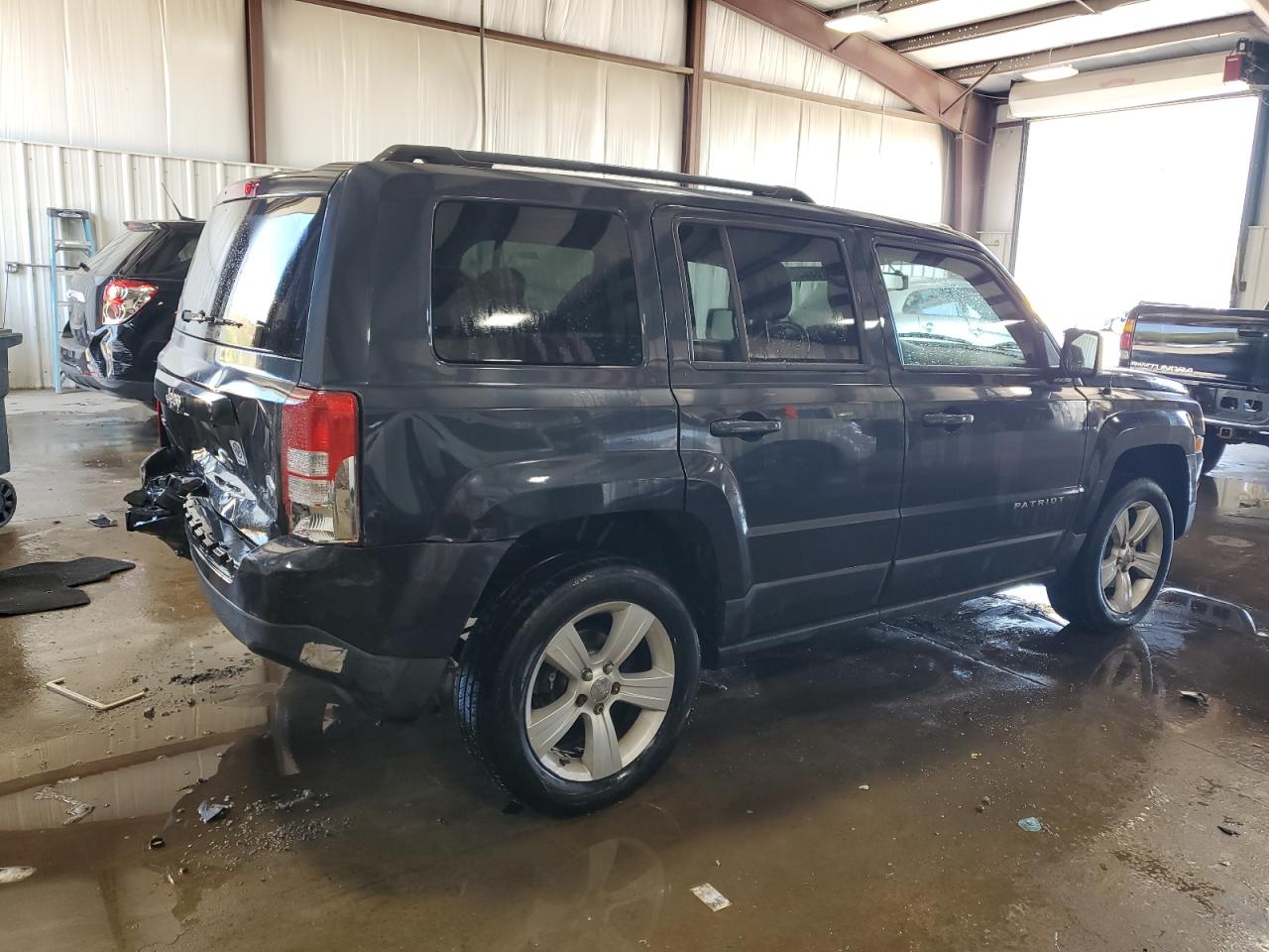 VIN 1C4NJRFB2ED713627 2014 JEEP PATRIOT no.3