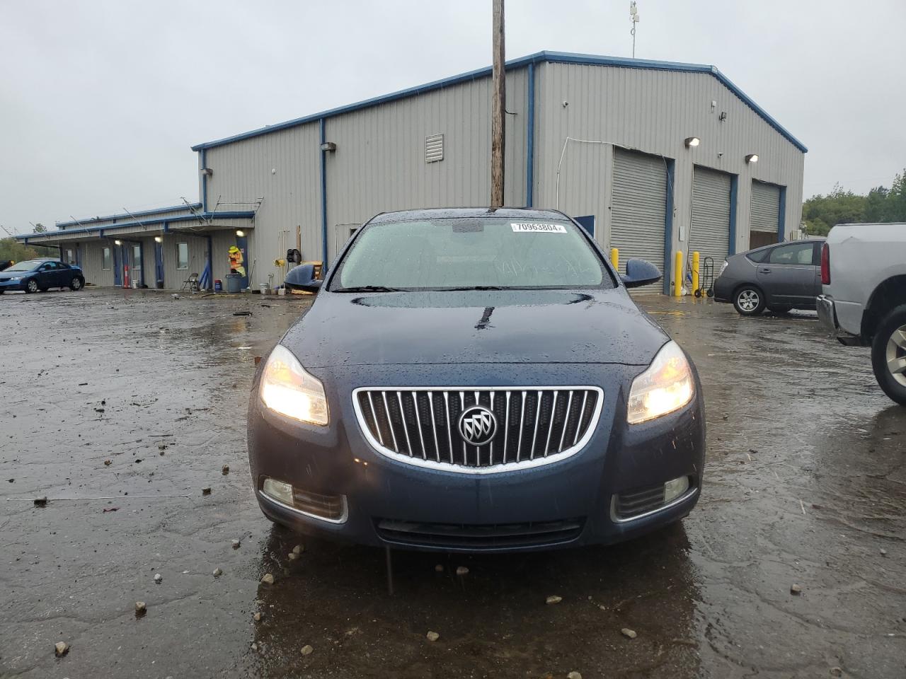2011 Buick Regal - Image 5