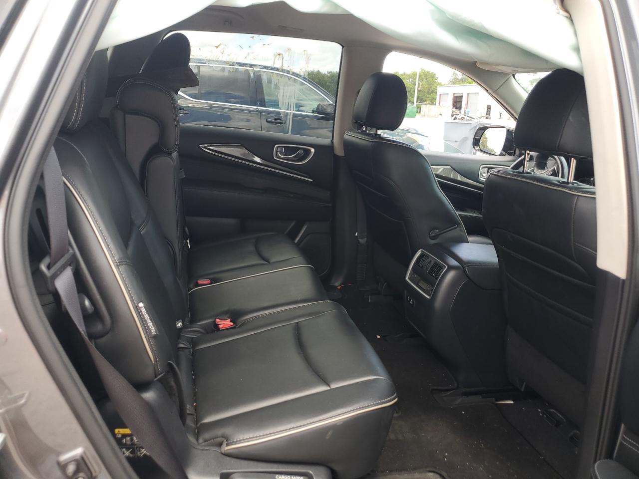 2020 Infiniti QX60 - Image 11