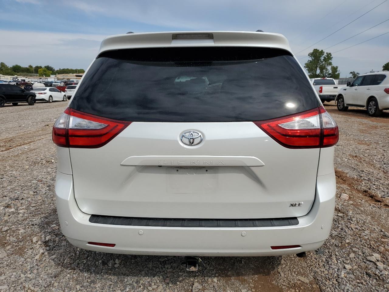 2015 Toyota Sienna Xle VIN: 5TDYK3DC9FS549852 Lot: 73054604