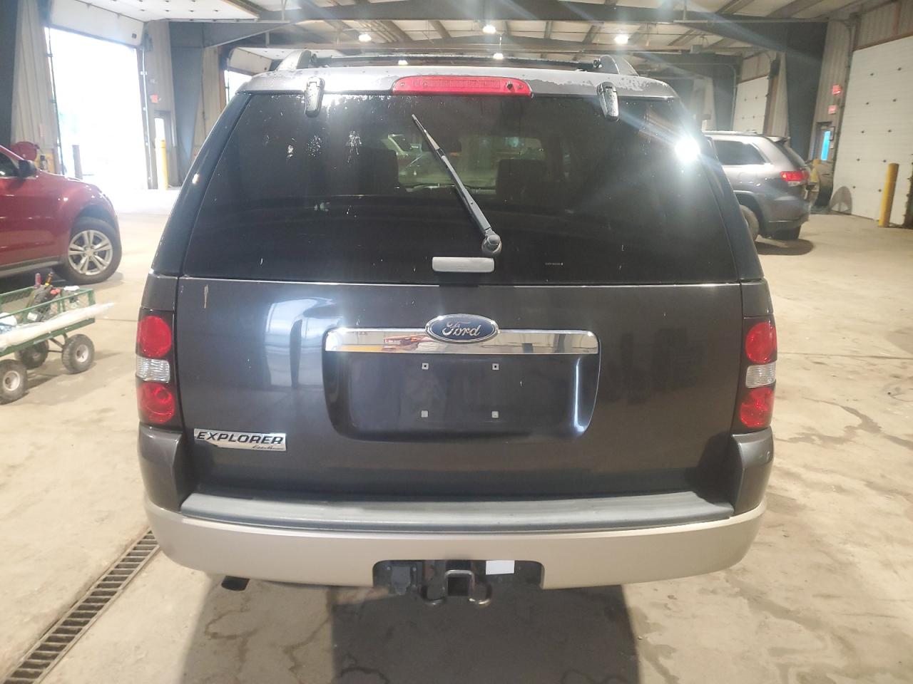 2007 Ford Explorer Eddie Bauer VIN: 1FMEU74E67UA47895 Lot: 73402164