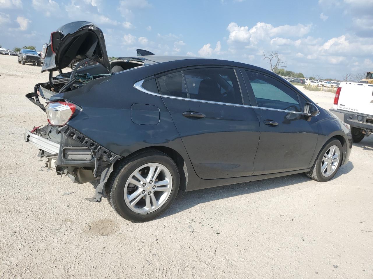 1G1BE5SM3J7117368 2018 Chevrolet Cruze Lt