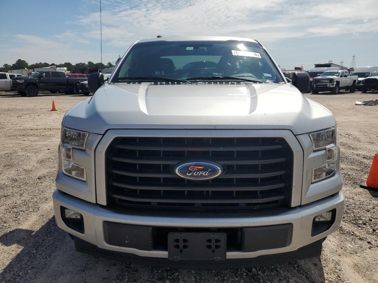 2017 Ford F150 Supercrew VIN: 1FTEW1CP5HKD16514 Lot: 69986894