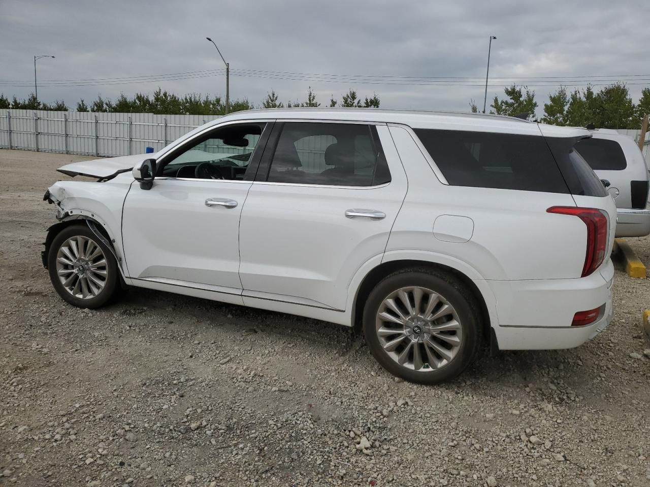 2020 Hyundai Palisade - Image 2