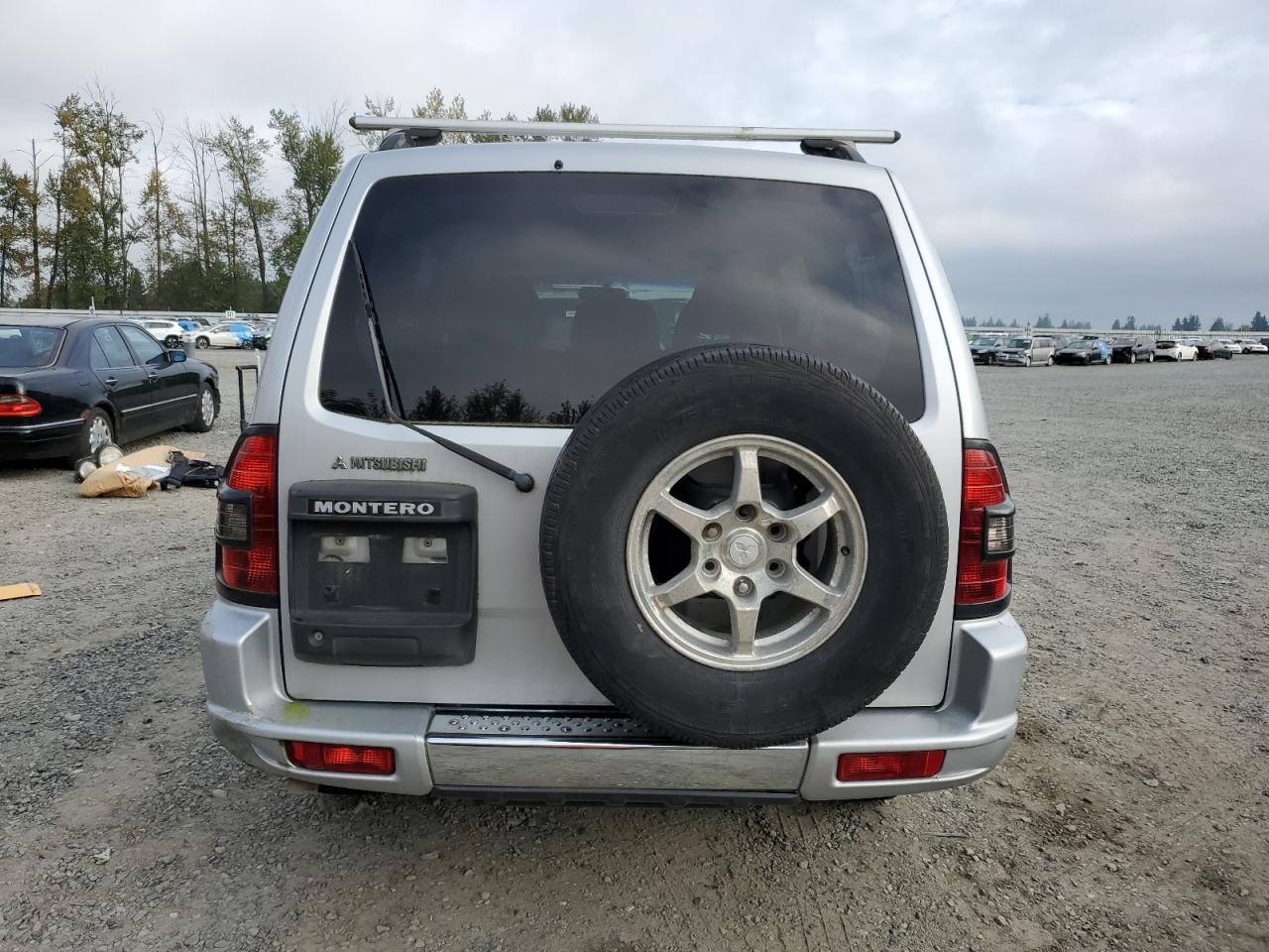 2002 Mitsubishi Montero Xls VIN: JA4MW31R02J013742 Lot: 71502914