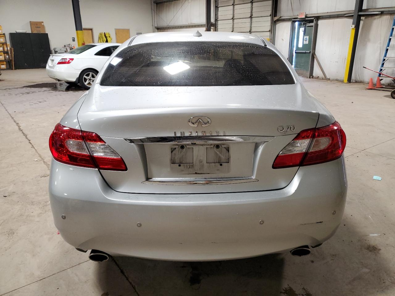 JN1BY1AP9EM260502 2014 Infiniti Q70 3.7