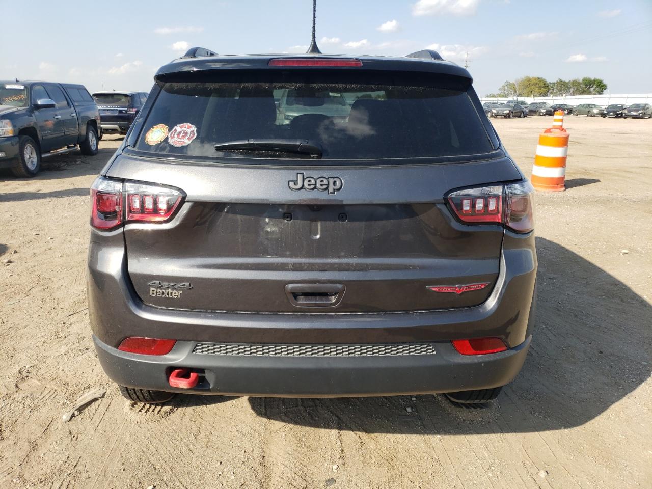 3C4NJDDB9NT209883 2022 Jeep Compass Trailhawk