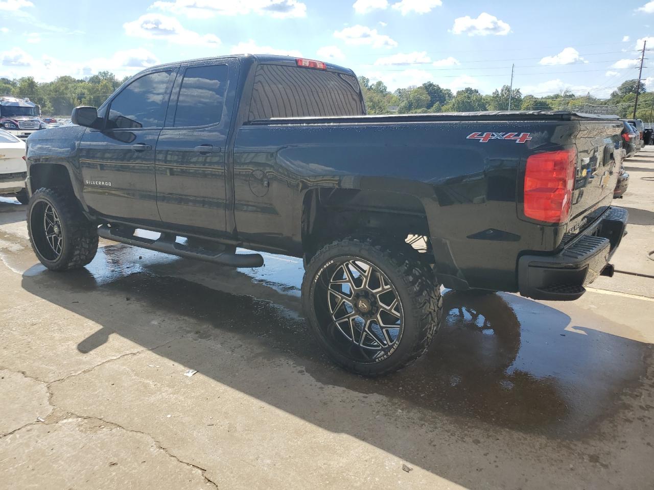 2016 Chevrolet Silverado - Image 2