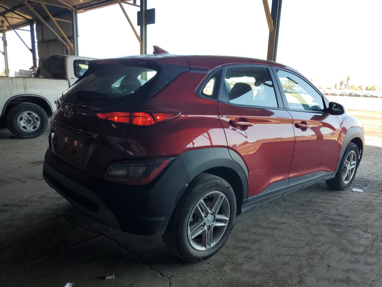 KM8K22AB1PU028550 2023 Hyundai Kona Se