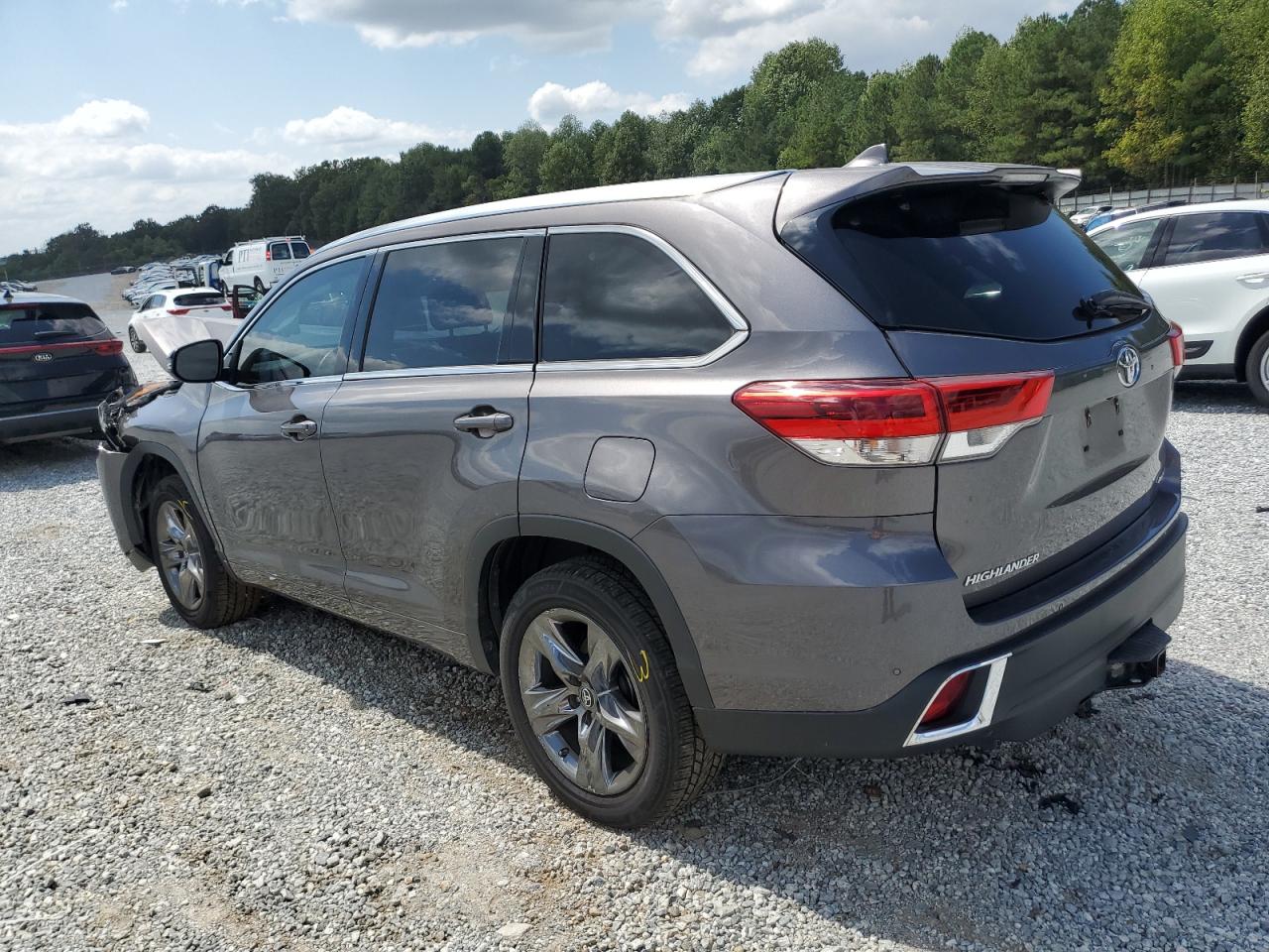 5TDYZRFH8KS291129 2019 TOYOTA HIGHLANDER - Image 2