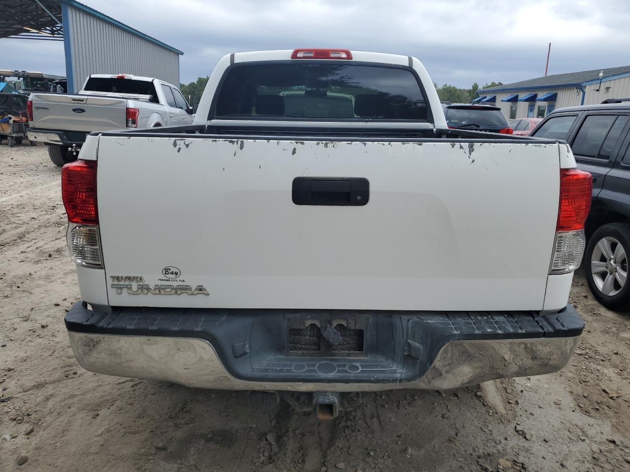 5TFEY5F1XBX103383 2011 Toyota Tundra Crewmax Sr5