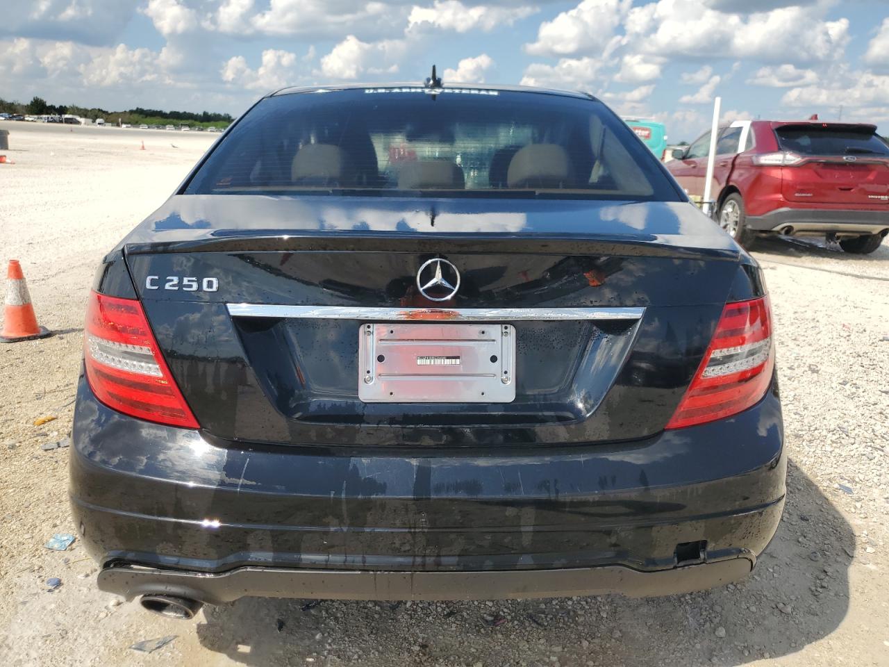 2014 Mercedes-Benz C 250 VIN: WDDGF4HB9EG256040 Lot: 72553924