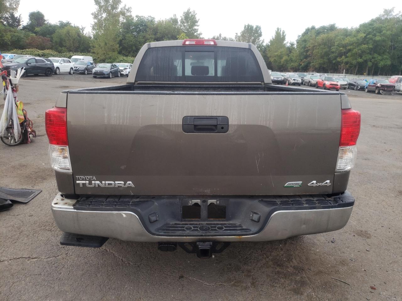 5TFUW5F19BX177895 2011 Toyota Tundra Double Cab Sr5