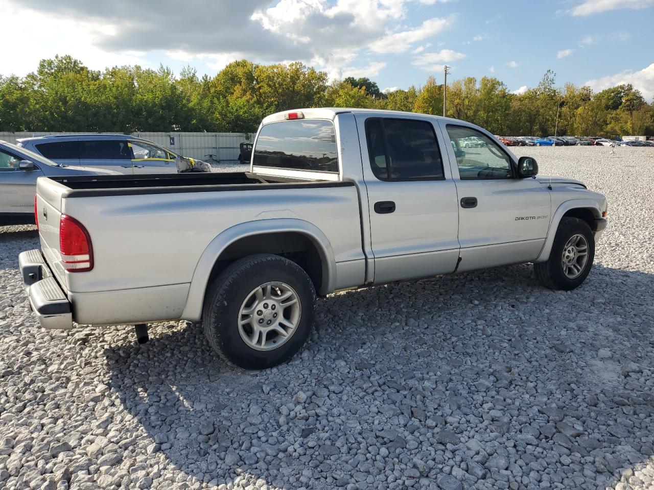 2002 Dodge Dakota - Image 3