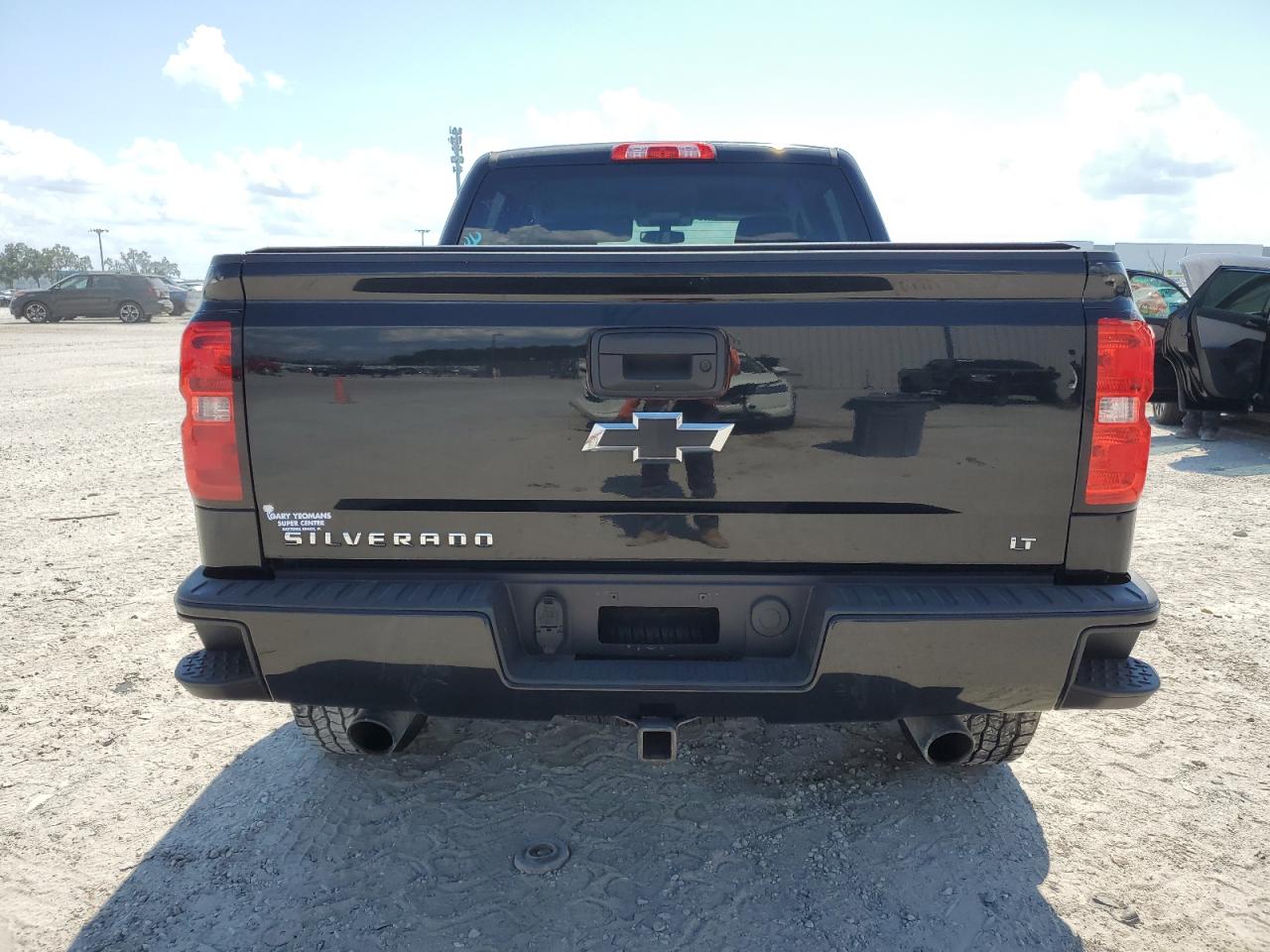 3GCUKREC6HG393898 2017 Chevrolet Silverado K1500 Lt