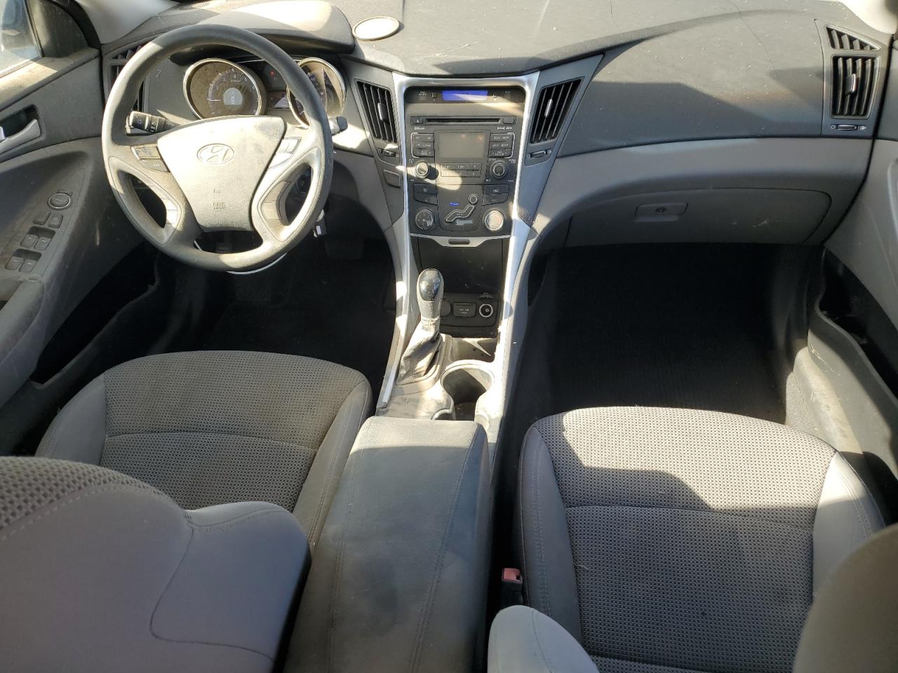 2011 Hyundai Sonata - Image 8