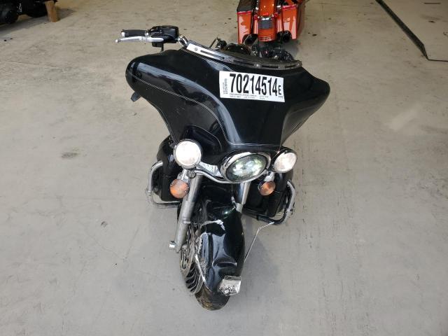 2010 HARLEY-DAVIDSON FLHTCU 