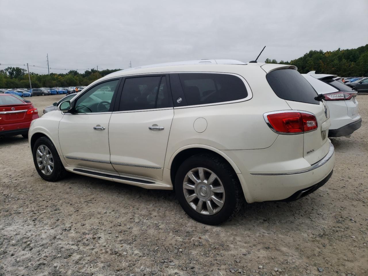 5GAKVCKD8FJ310252 2015 BUICK ENCLAVE - Image 2