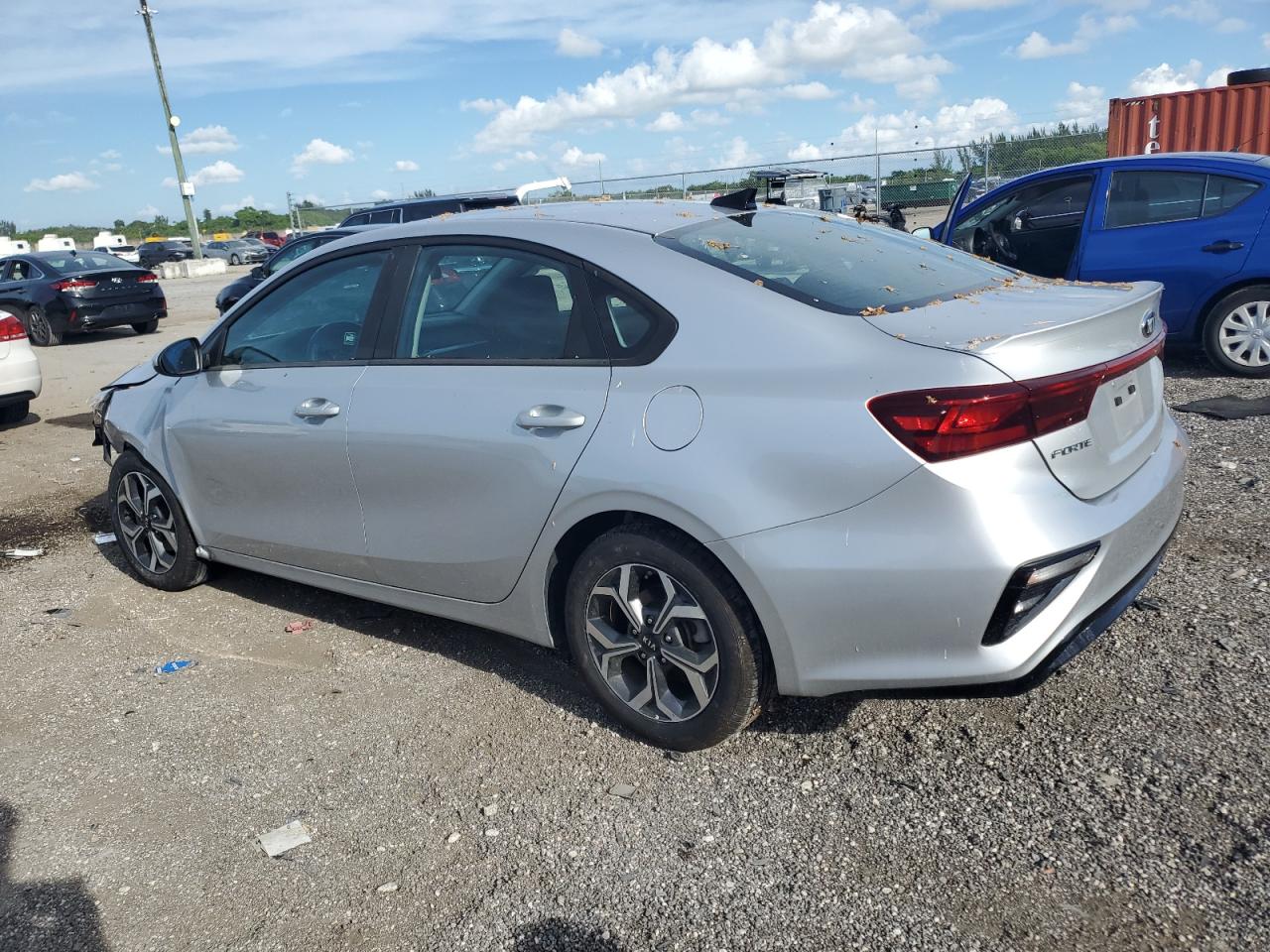 3KPF24AD7KE129716 2019 KIA FORTE - Image 2