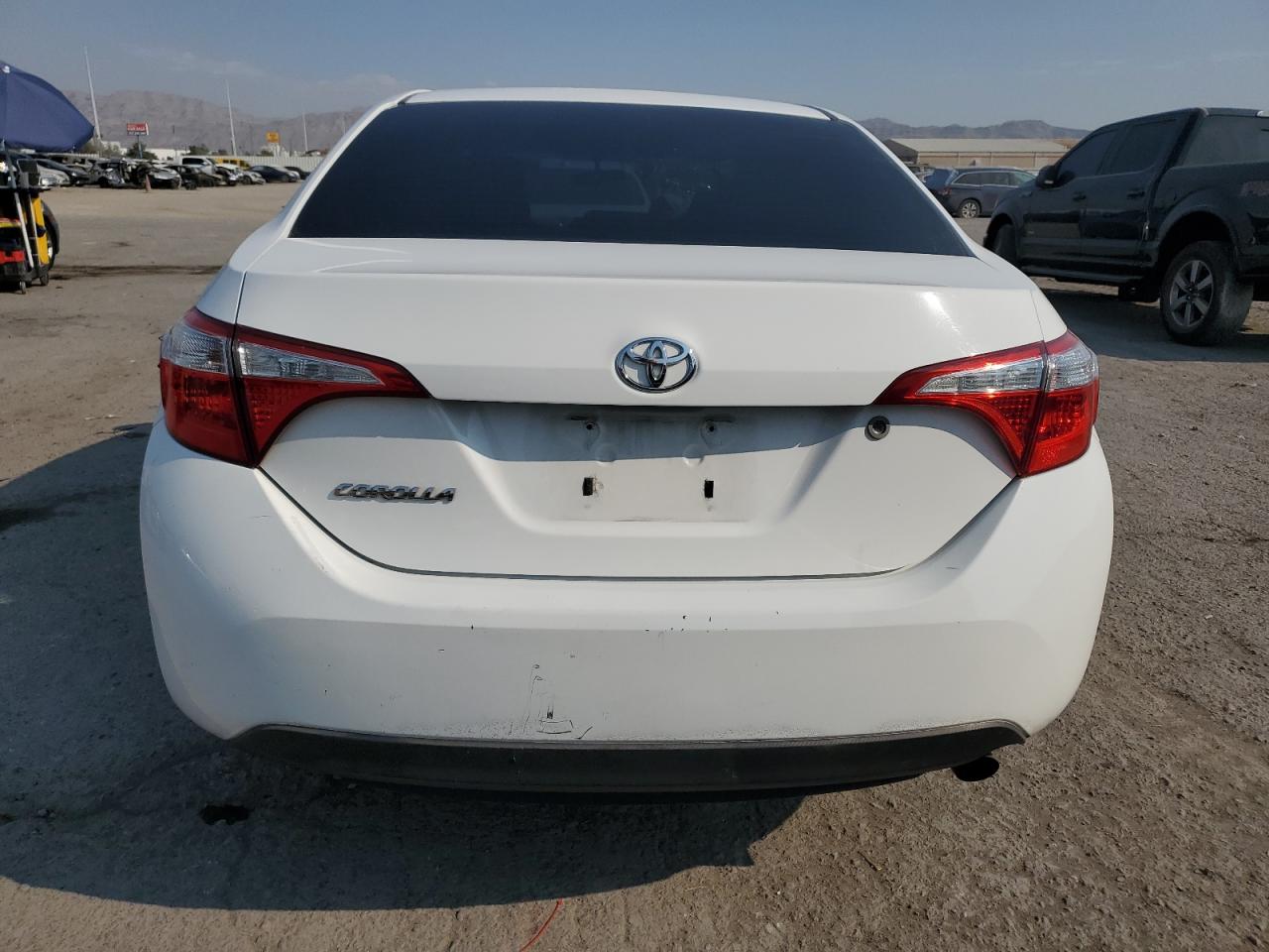 2015 Toyota Corolla L VIN: 5YFBURHE3FP257069 Lot: 70988524